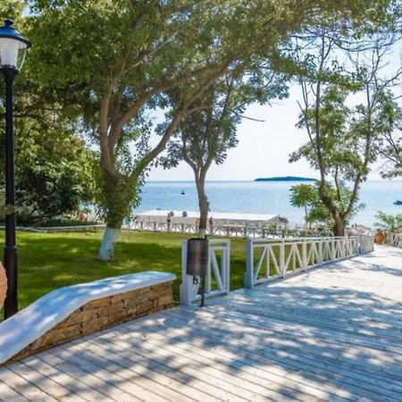 с една спалня в комплекс Sunny Island * Csernomorec