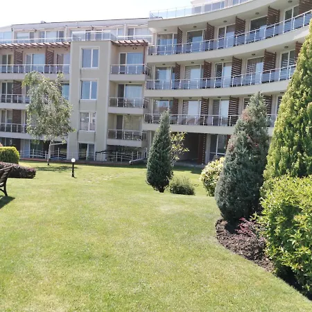 с една спалня в комплекс Sunny Island Apartman *