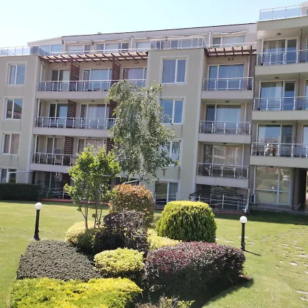 с една спалня в комплекс Sunny Island Apartman *